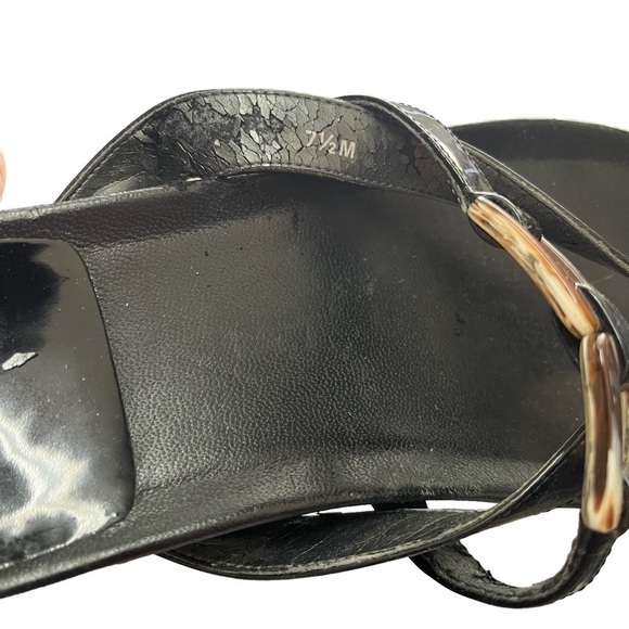 Stuart Weitzman Black Patent tortoise shell ring Thong Sandals Sz 7.5 - Picture 7 of 8